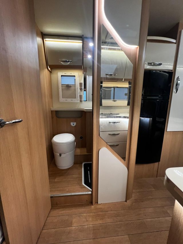 Autocaravana 7 plazas FIAT Ducato 2019 MC LOUIS 
