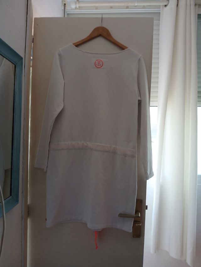 Sudadera blanca Adormideras