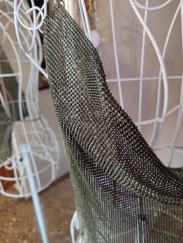 Top brillo festivalero negro cobre.