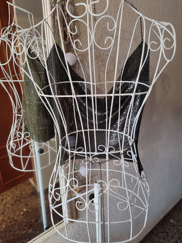 Top brillo festivalero negro cobre.