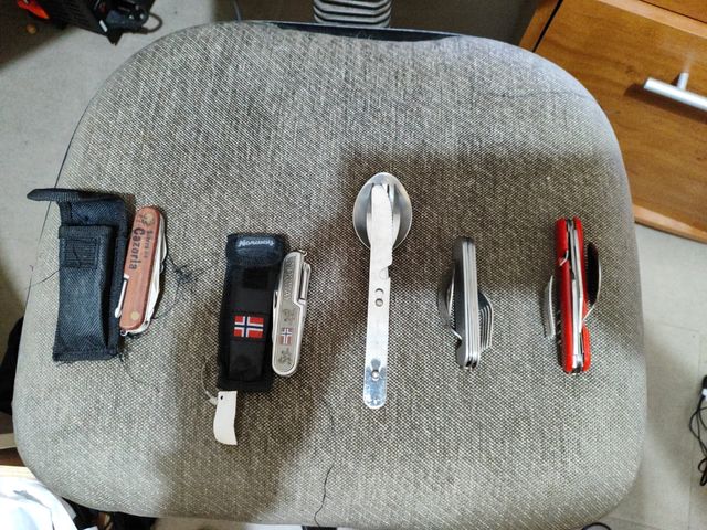 Multiherramientas variadas