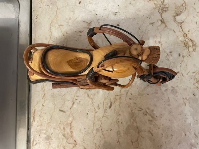 Moto in legno artigianale