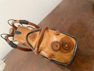 Moto in legno artigianale