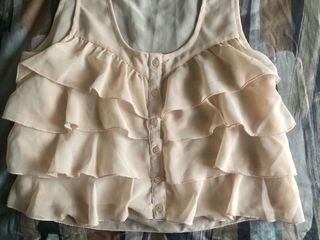 Top rosa cipria con volant