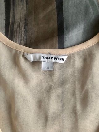 Top rosa cipria con volant