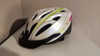 Casco bici blanco c/visera