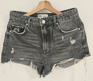 Shorts Zara grises rotos