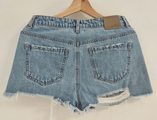 Shorts Stradivarius rotos azules