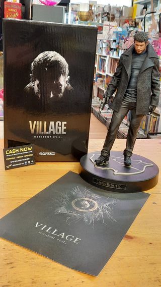 CAPCOM VILLAGE RESIDENT EVIL CHRIS REDFIELD FIGURA