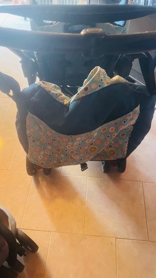 Cochecito bebé + capota