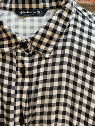 Vestido Stradivarius vichy blanco-negro