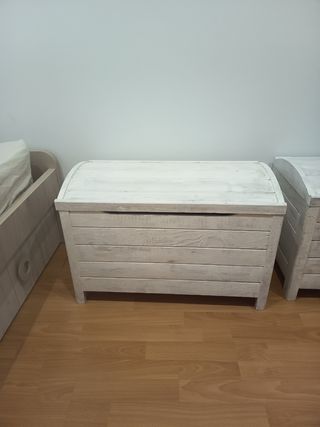1 baúl madera blanco- Decoración