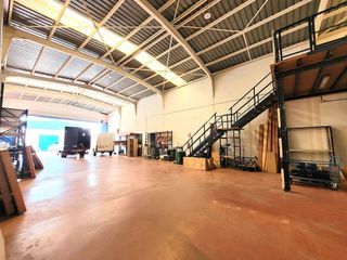 Nave industrial en venta en Zona Industrial en Paracuellos de Jarama