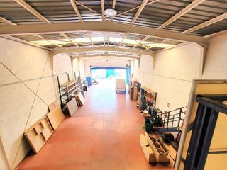 Nave industrial en venta en Zona Industrial en Paracuellos de Jarama