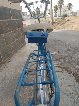 Bicicleta BH antigua azul Y marrón pequeña