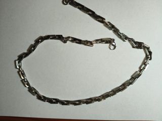 Collana in acciaio a maglie quadrate