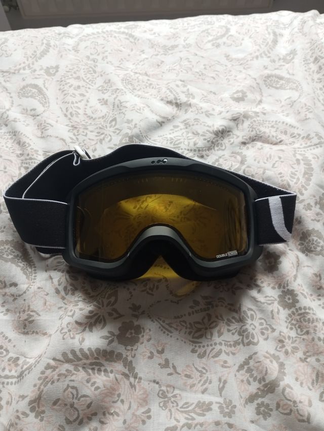 Ropa esquí, gafas y casco Wedze