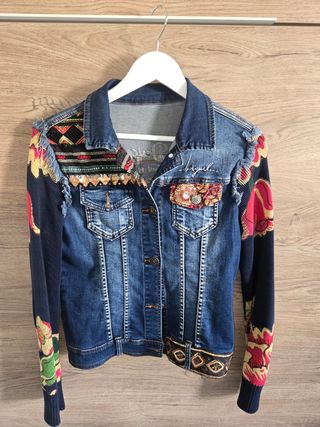 Cazadora vaquera DESIGUAL multicolor