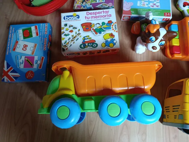 Juguetes y puzzles niños 0-5 años