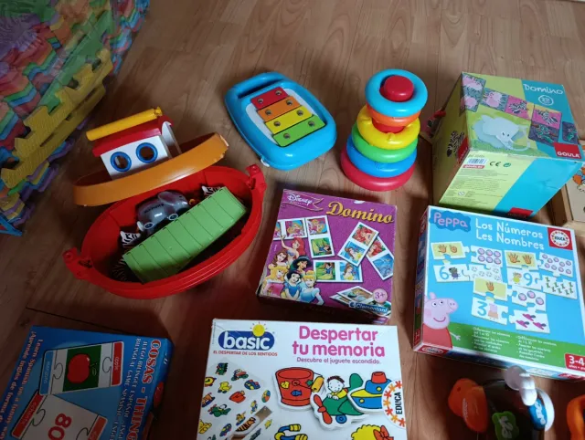 Juguetes y puzzles niños 0-5 años
