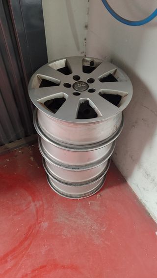 4 Llantas Audi - Aluminio.