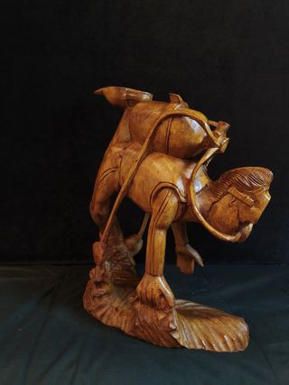 Statua di un sub, in legno, intagliata a mano