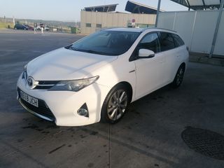 Toyota Auris 2015