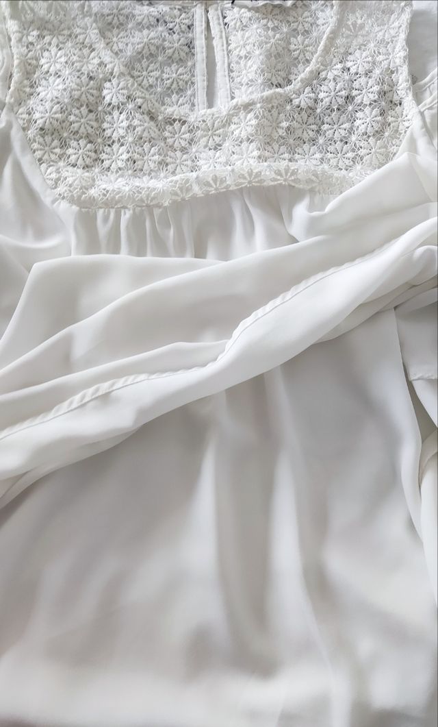 Blusa mujer con encaje Naf Naf 