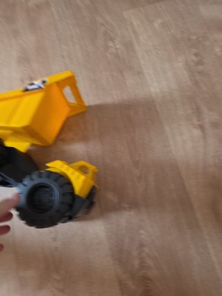 Camión volquete Rhino juguete