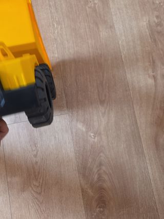 Camión volquete Rhino juguete