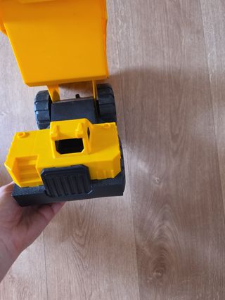 Camión volquete Rhino juguete