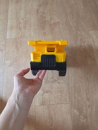 Camión volquete Rhino juguete