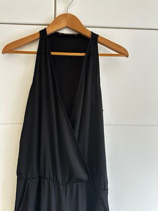 Mono negro elegante