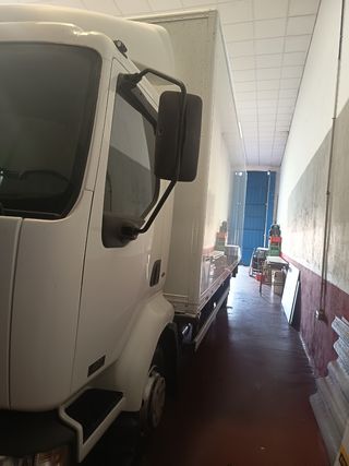 Camión Renault Milu