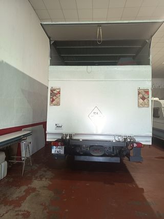Camión Renault Milu
