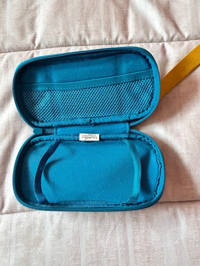 Nintendo PSP más funda