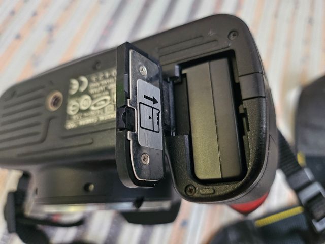 Câmera Nikon D60 peças ou reparação