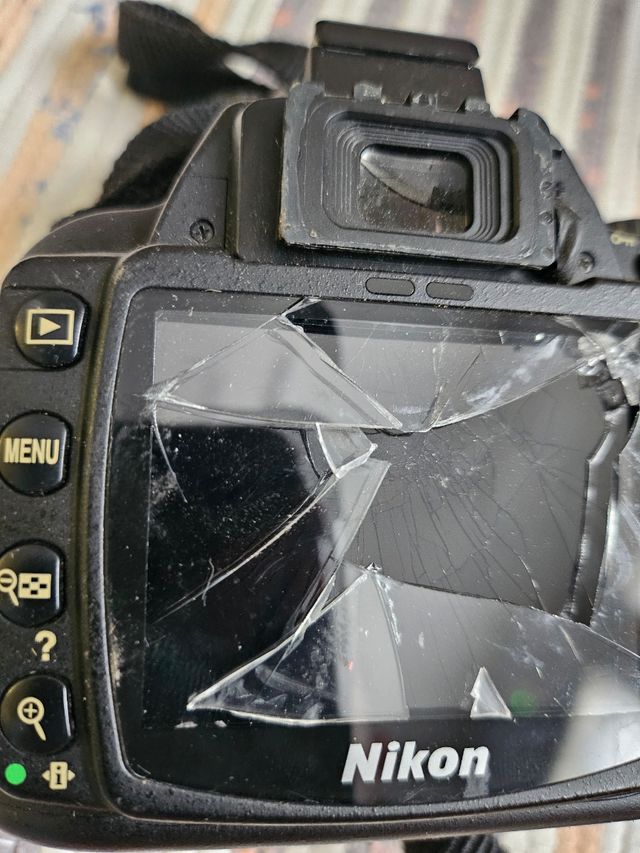 Câmera Nikon D60 peças ou reparação