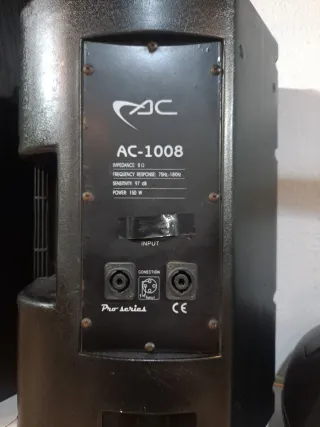Altavoces profesionales AC-1008