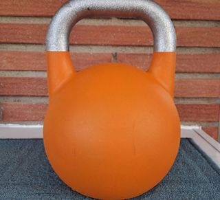 Kettlebell Pesa Rusa ZIVA 28 kg Competición