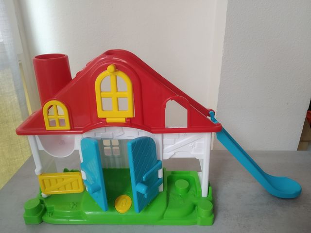 Casa musical Moltó con tobogán