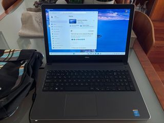 Portátil Dell Inspiron 5558 Gris Reacondicionado.