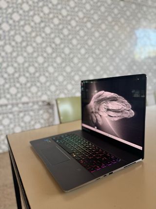 Computer portatile MSI Creator z16 grigio