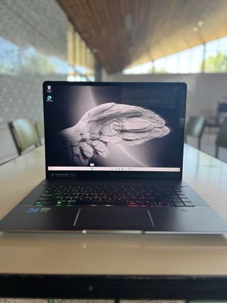 Computer portatile MSI Creator z16 grigio