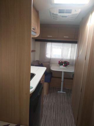 Caravana menos 750kg - Adria Aviva 370CP