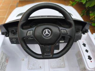 Coche eléctrico infantil Mercedes