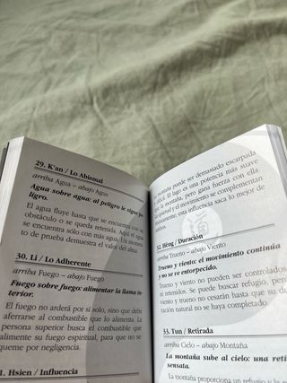 I Ching: Cartas Oráculo Chino (varios idiomas)