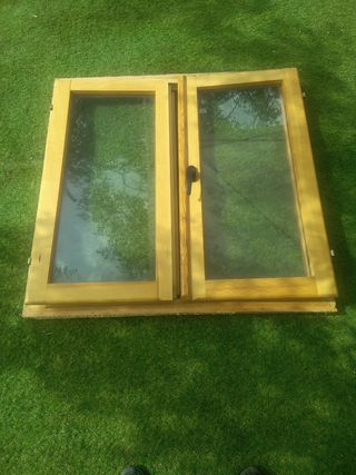 Ventana madera 2 hojas 100 x 100 
