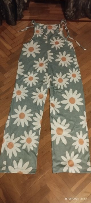 Mono verde estampado flores - Talla M