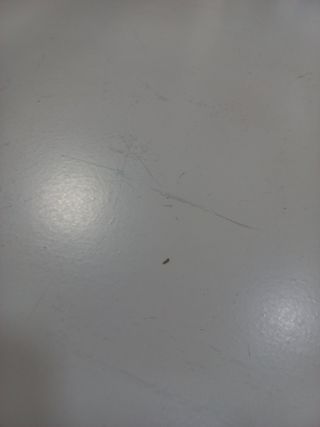 Se vende mobiliario de tienda.